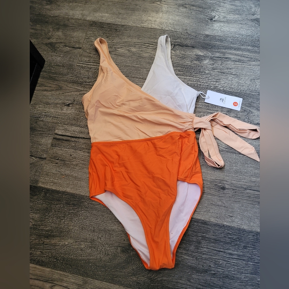 Cupshe swimsuit